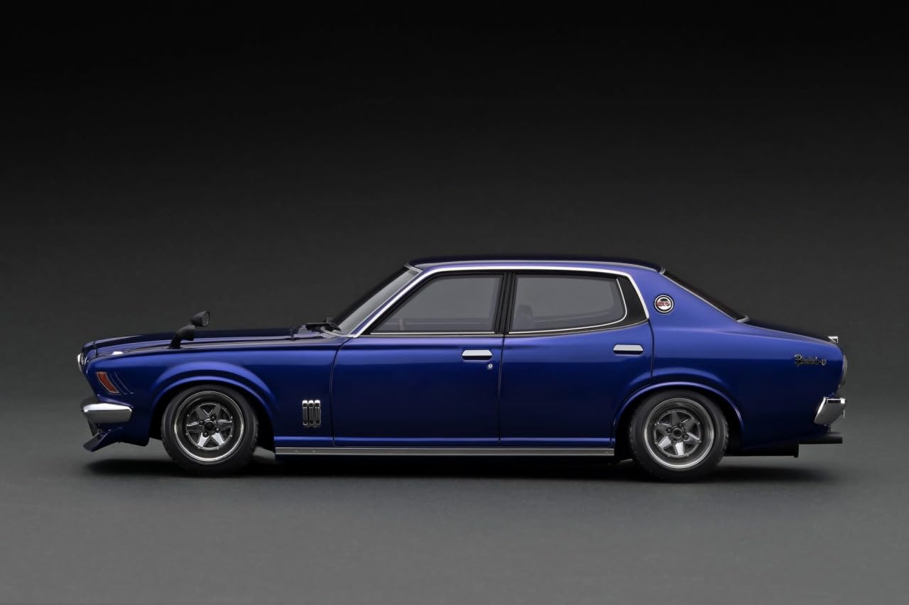 Ignition Model 1/18 Nissan Bluebird U 2000GTX (G610) Blue